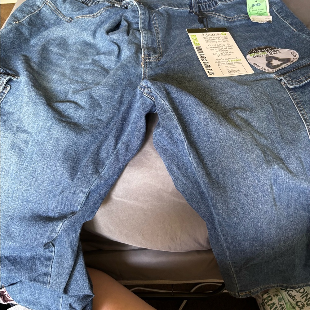 Men's Blue Capris Jeans